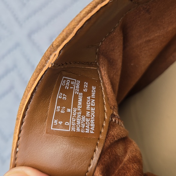 Clarks Womens Tan Leather Ankle Boots - Picture 3 of 5